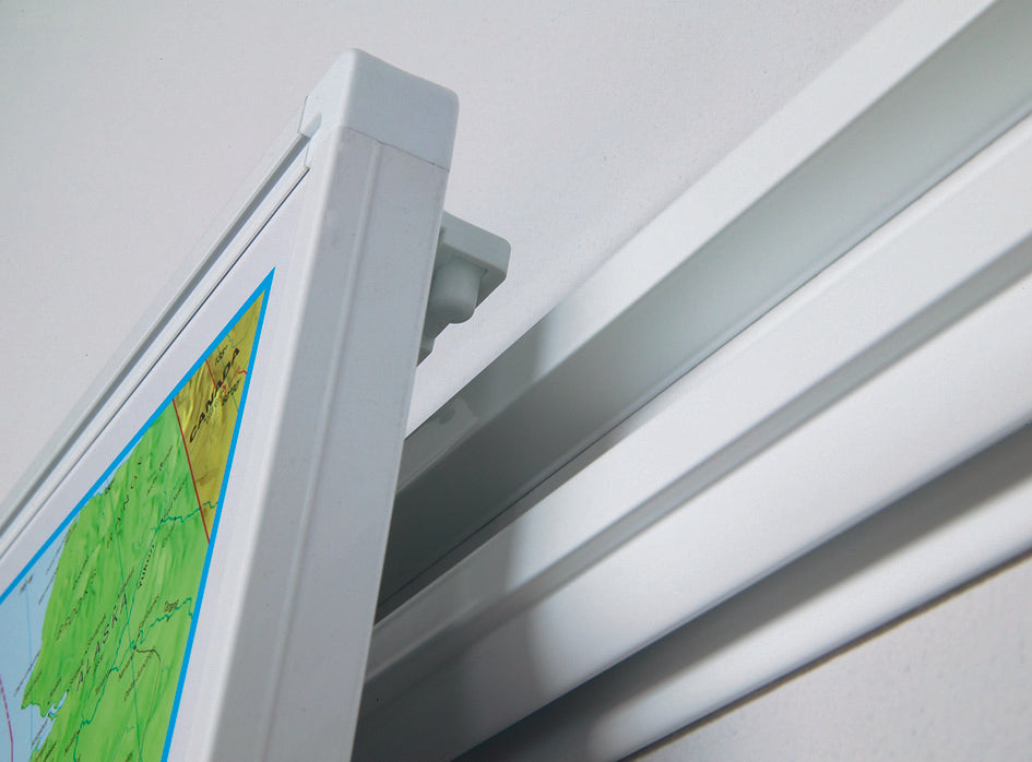 Tafel für Wandschienensystem, montierbar