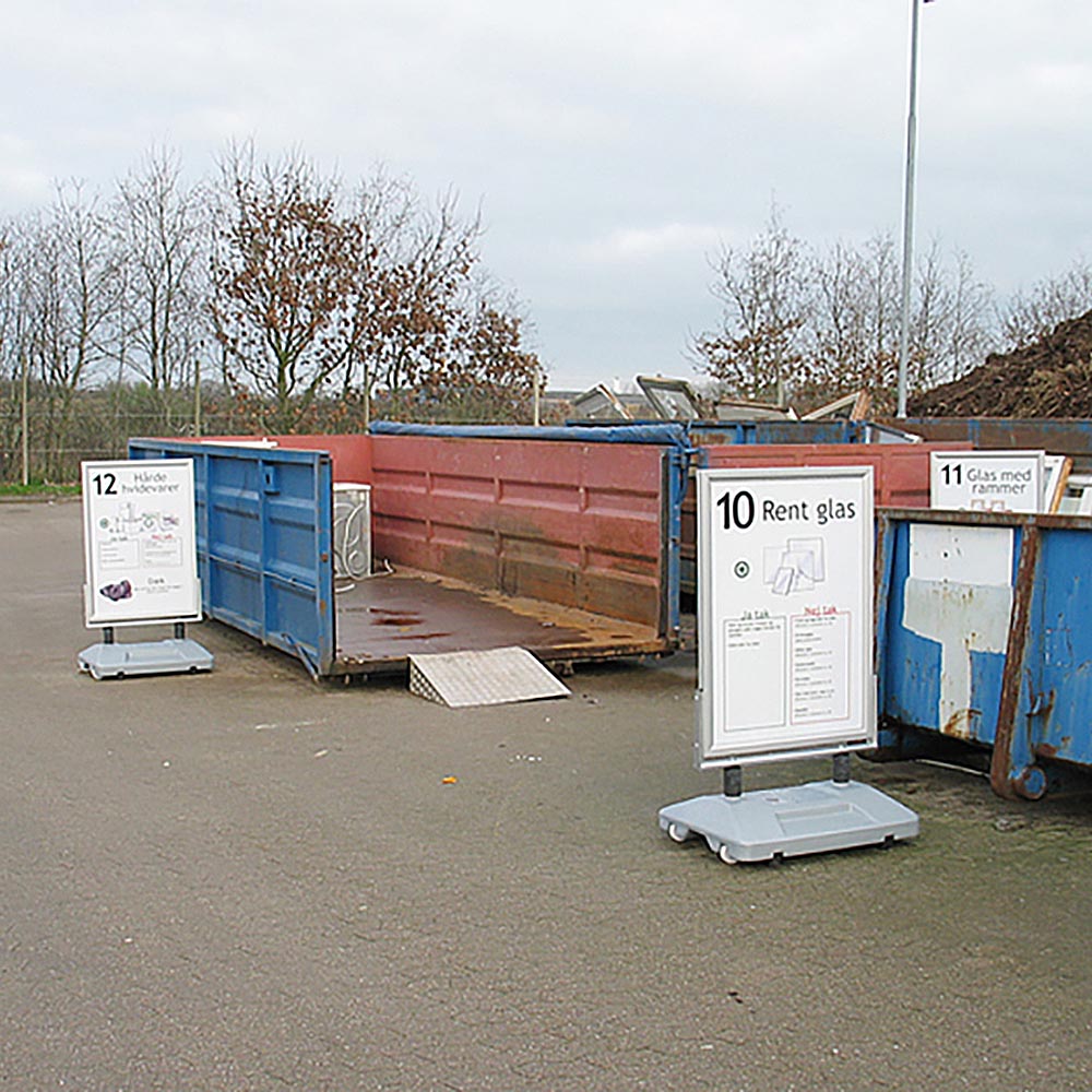 Kundenstopper Wind-Sign Waterbase silber